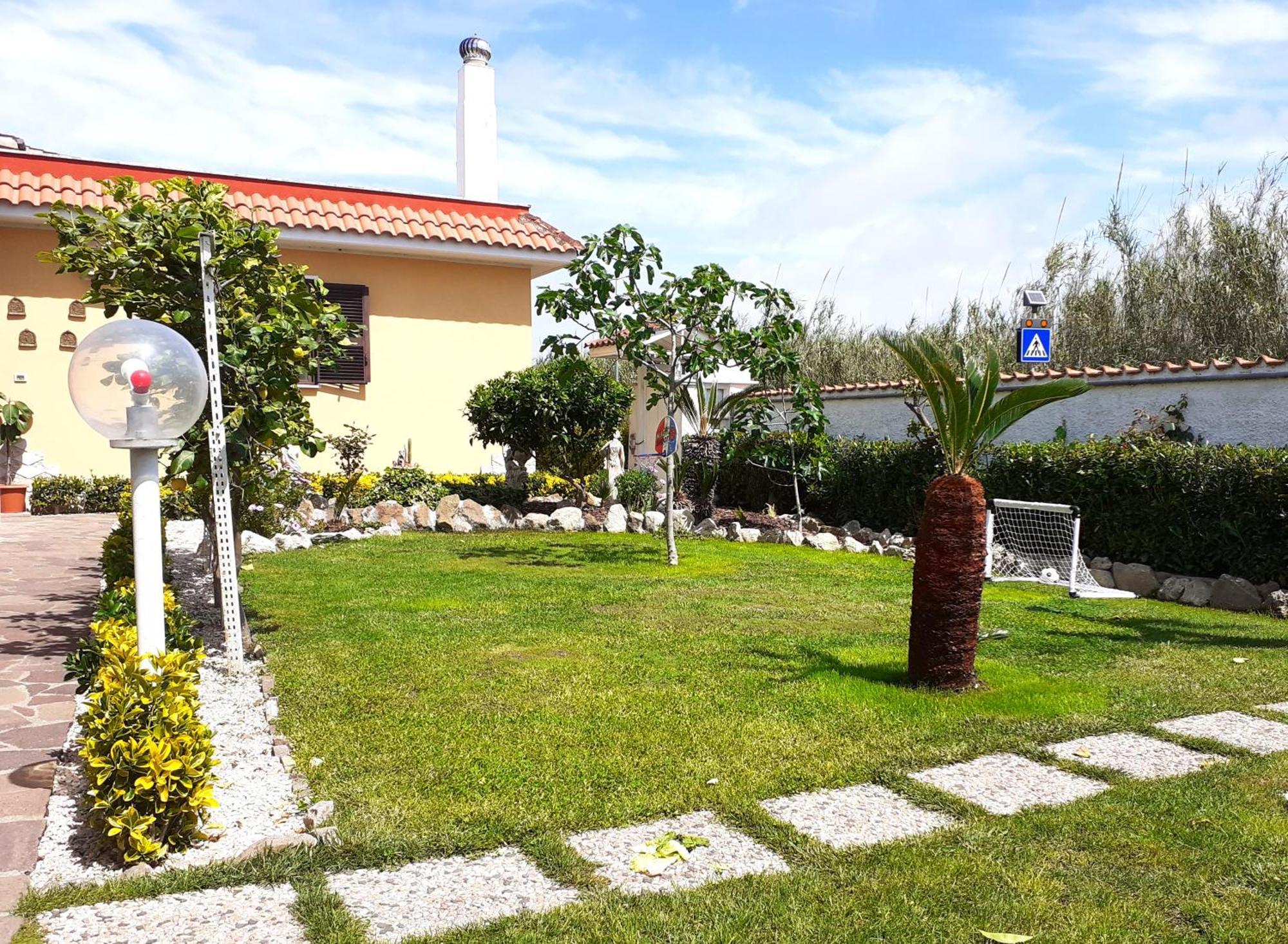 A Casa Dell' Artista Villa Fiumicino Buitenkant foto